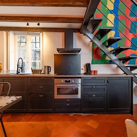 Loft Calme A La Maison Carree - Une Nuit A Nimes Exterior photo