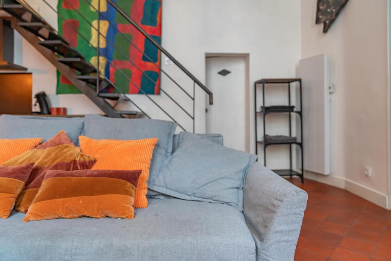 Loft Calme A La Maison Carree - Nuit A Apartment