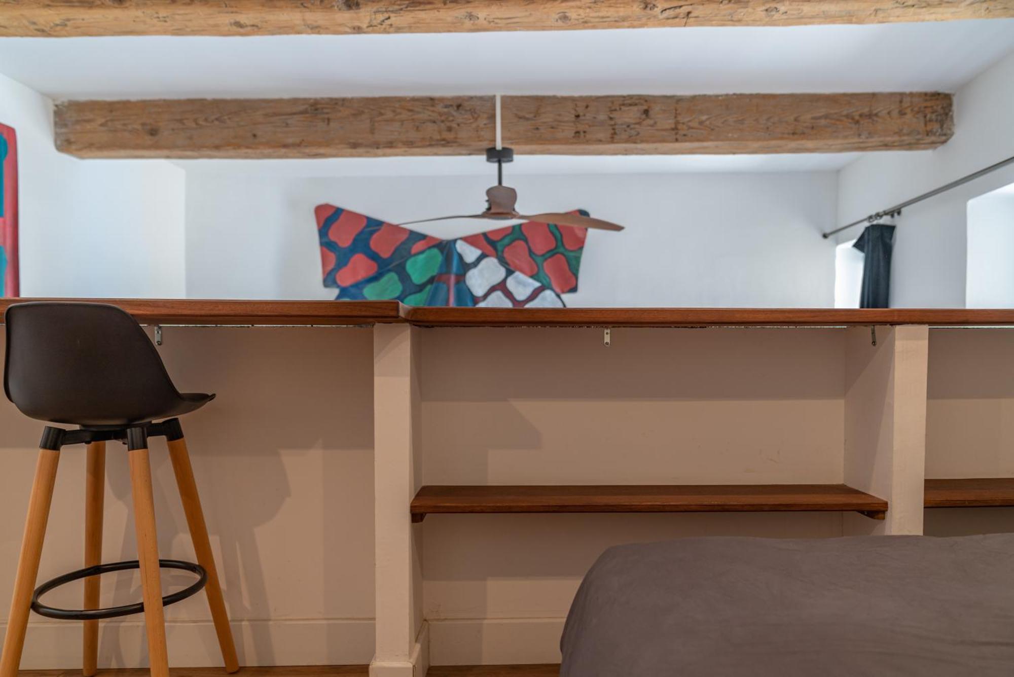 Appartement Nuit à - Loft à La Maison Carrée